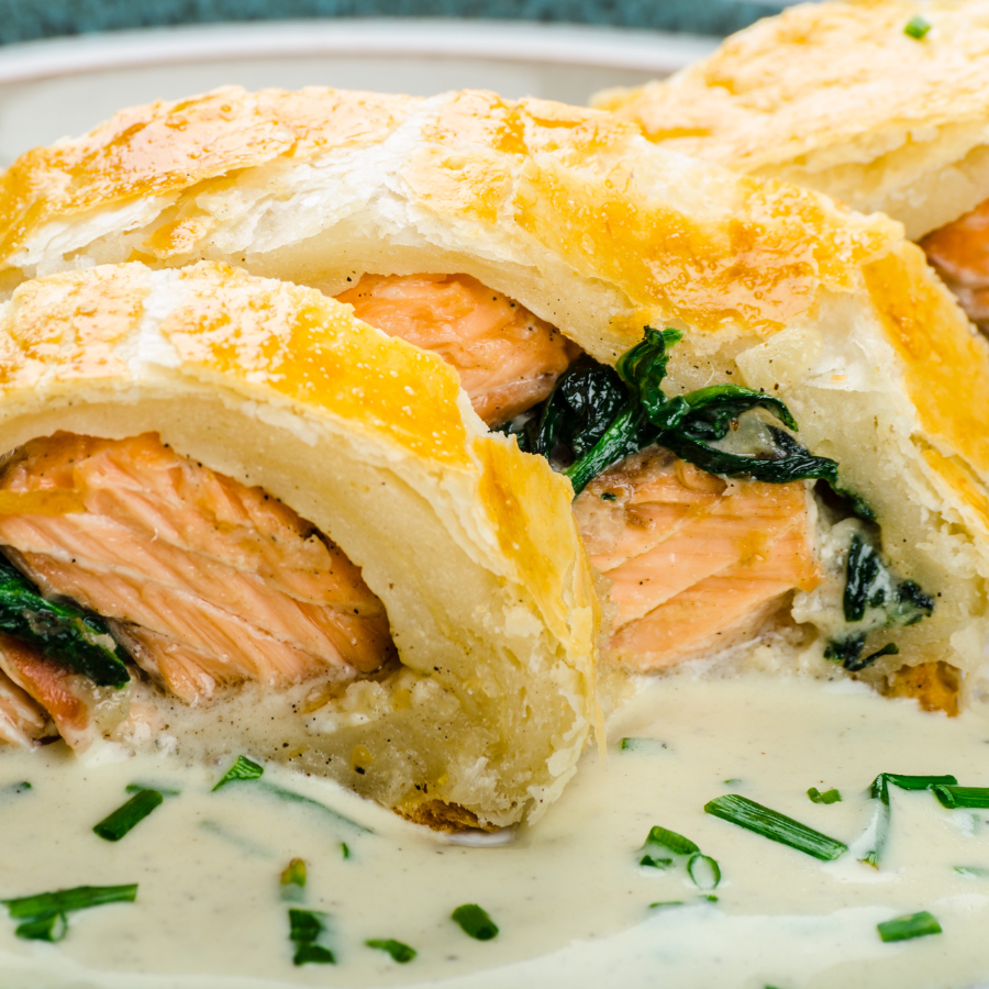 Lachs in Blätterteig: Genießer Päckchen | Emder Fisch Feinkost